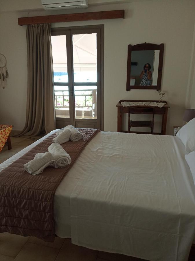 Buganvilla Sea View Apts Agia Pelagia Eksteriør billede
